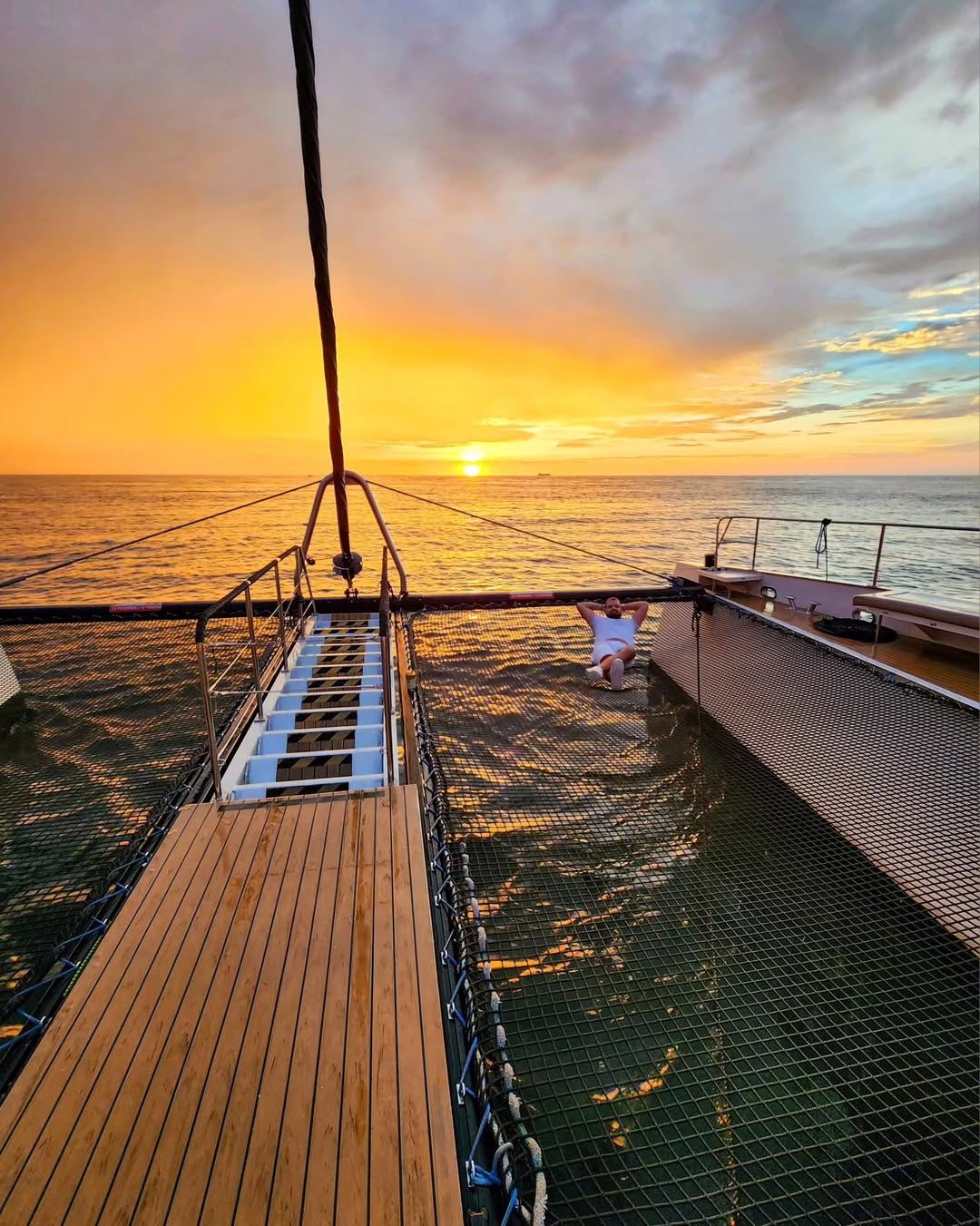 Catamarán Sunset Bona Vida