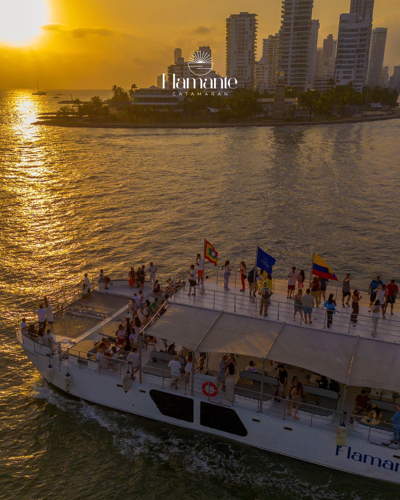 Flamante Catamarán