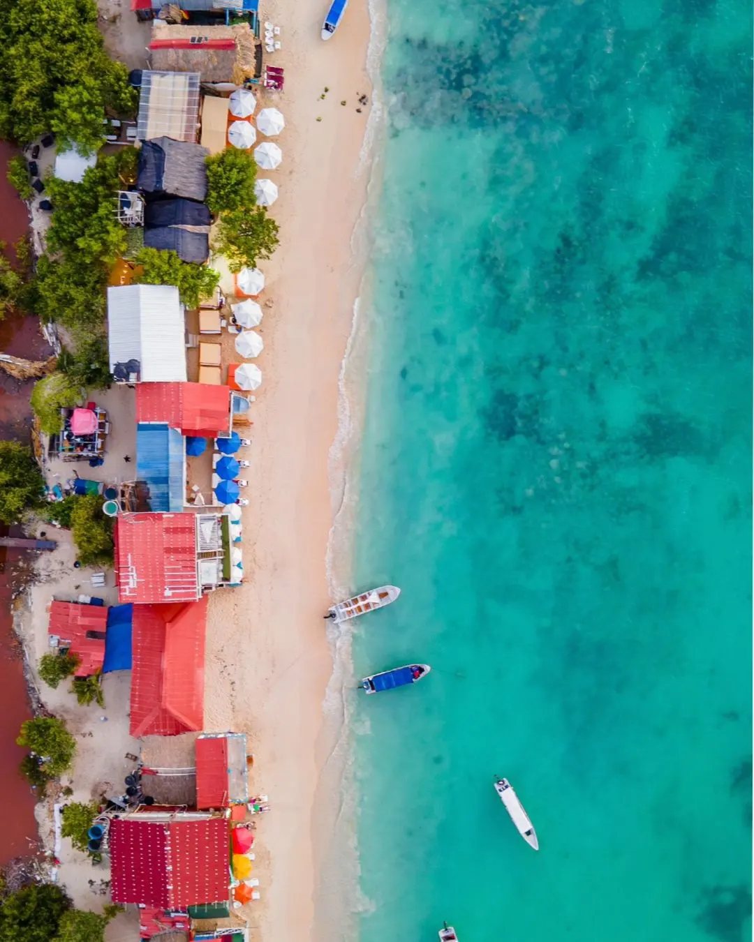 Playa Blanca en lancha - foto 2