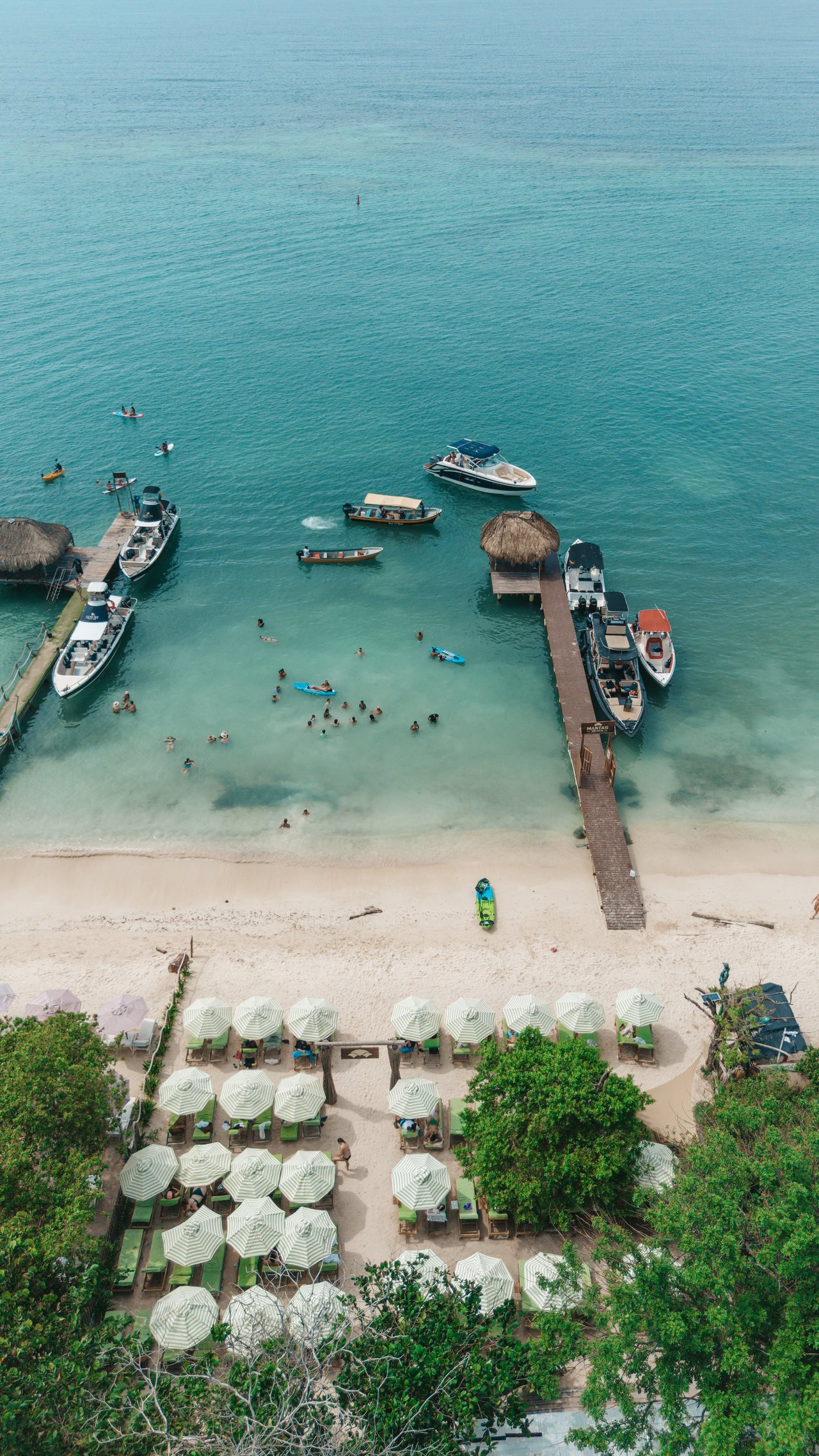 Mantas Beach