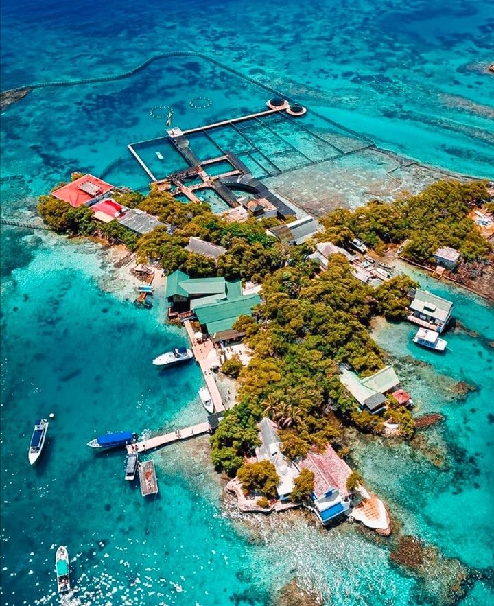 Aguas turquesa en Islas del Rosario, Cartagena
